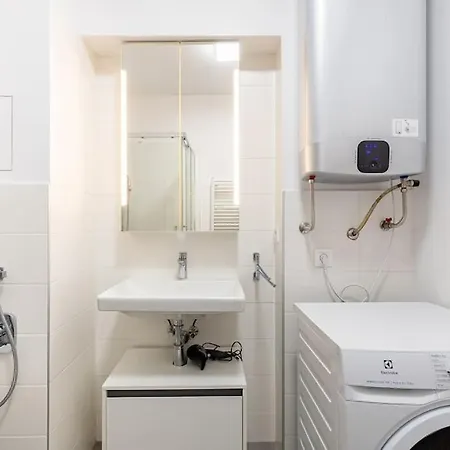 Stylish Next To President Palace *